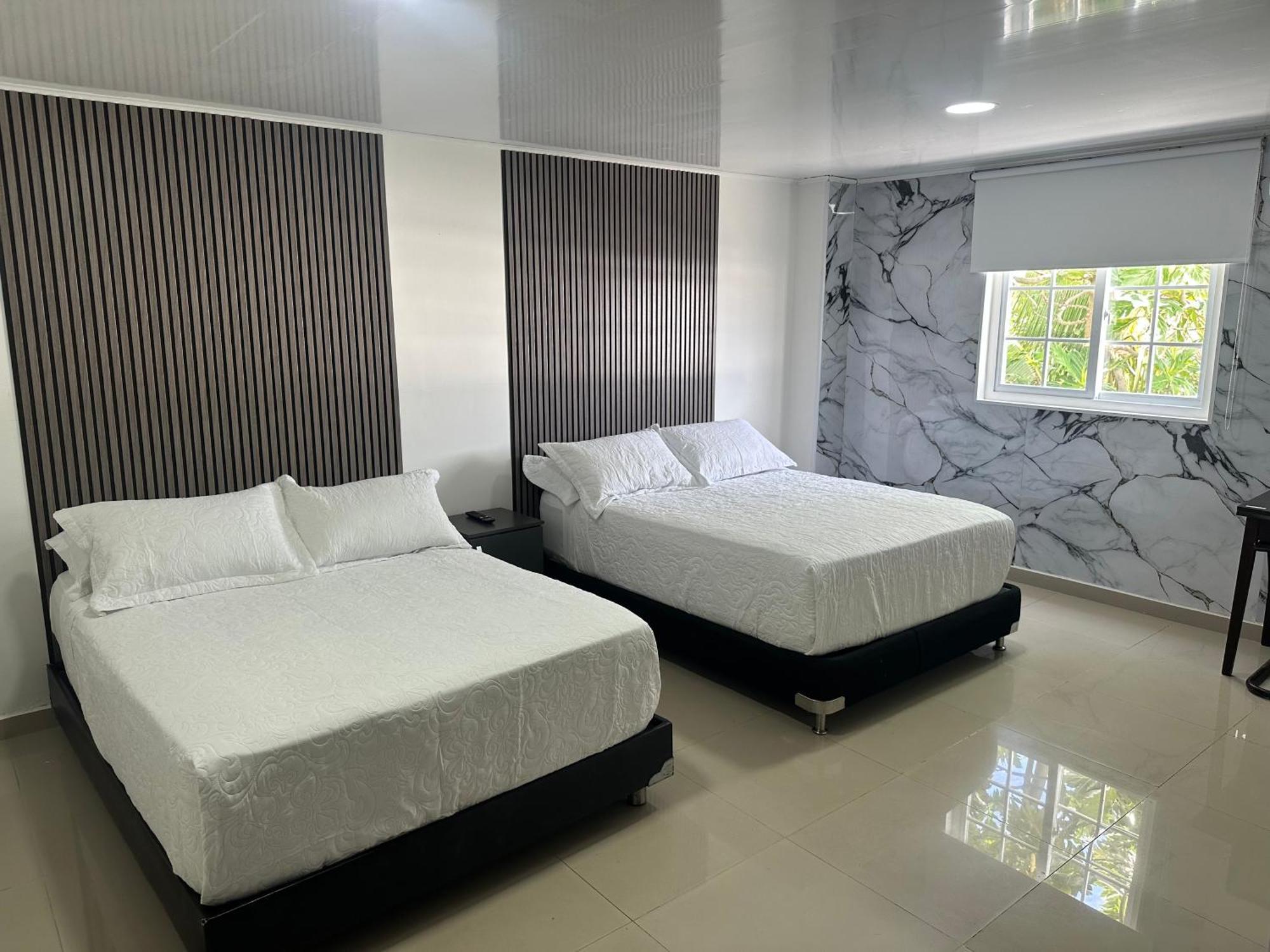 Apartahotel Plaza San Andrés エクステリア 写真