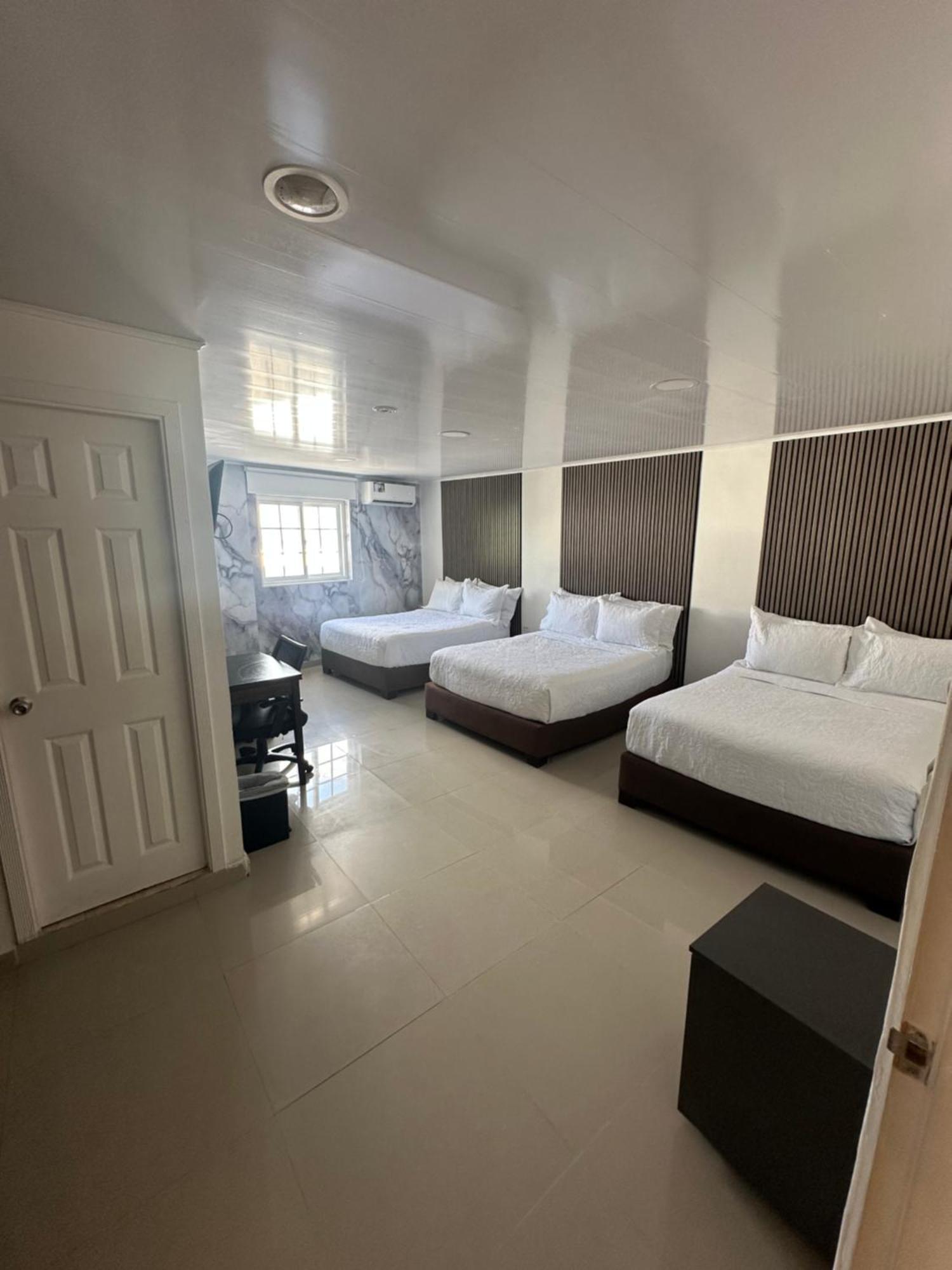 Apartahotel Plaza San Andrés エクステリア 写真
