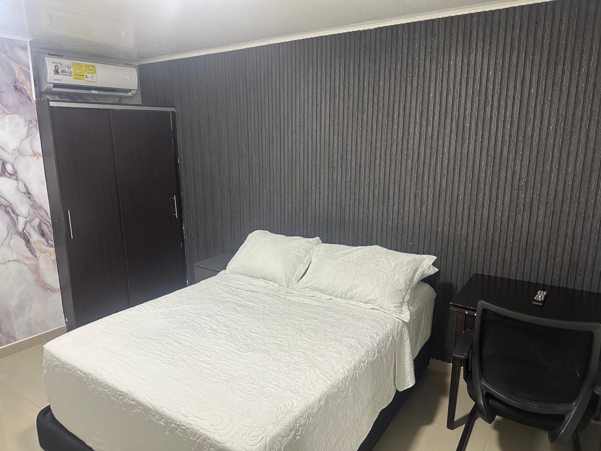 Apartahotel Plaza San Andrés エクステリア 写真