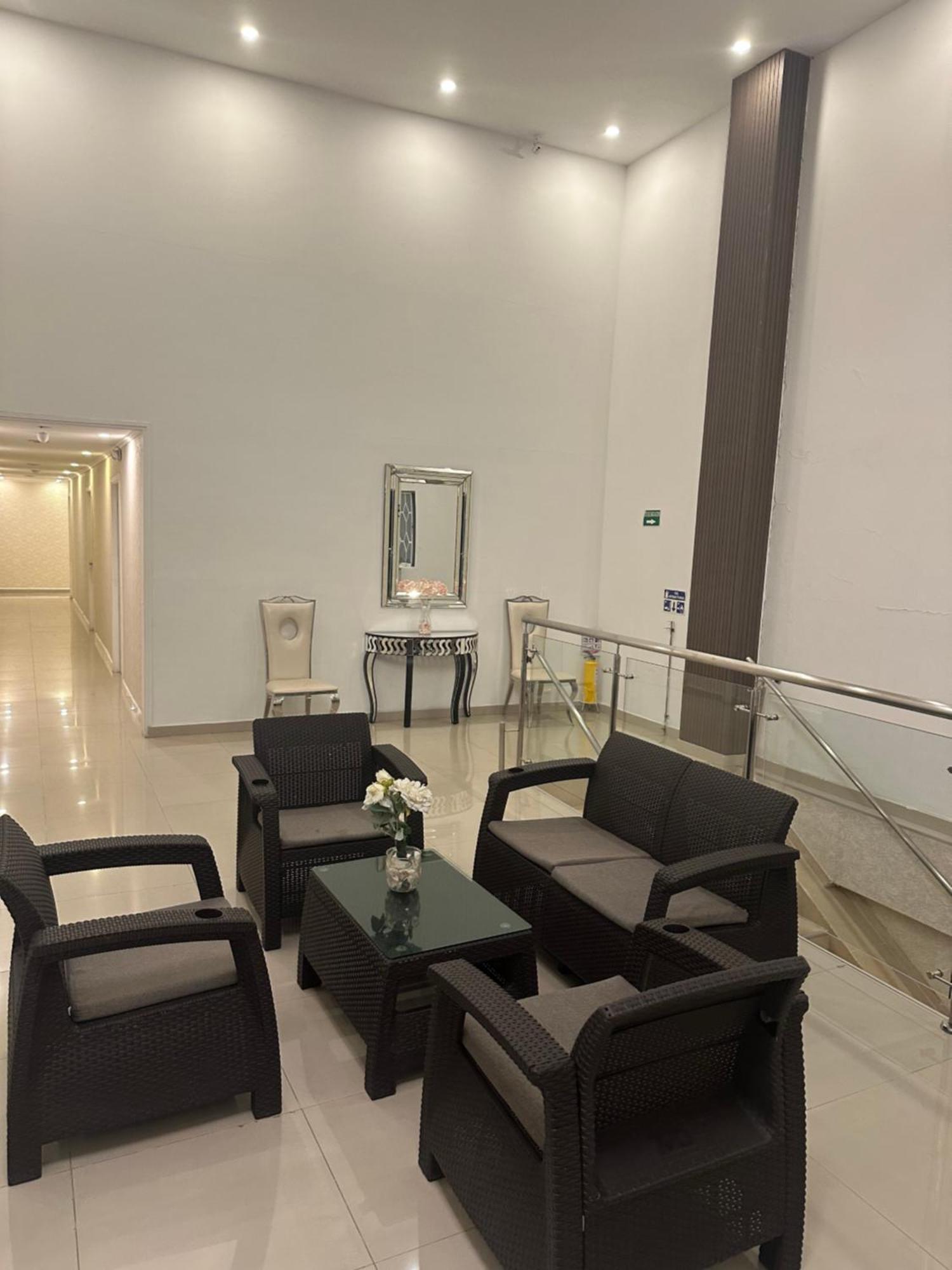 Apartahotel Plaza San Andrés エクステリア 写真